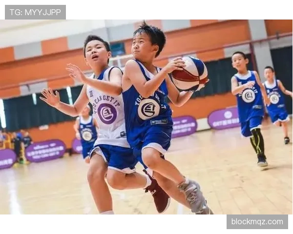篮球规则解读：什么是走步违例及其判定标准